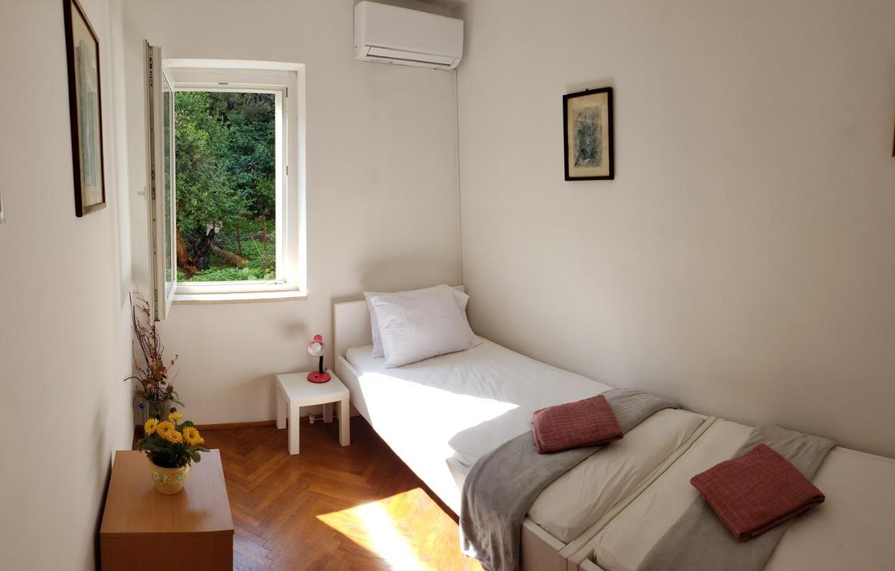 Pine Tree Apartment Dubrovnik Exterior photo
